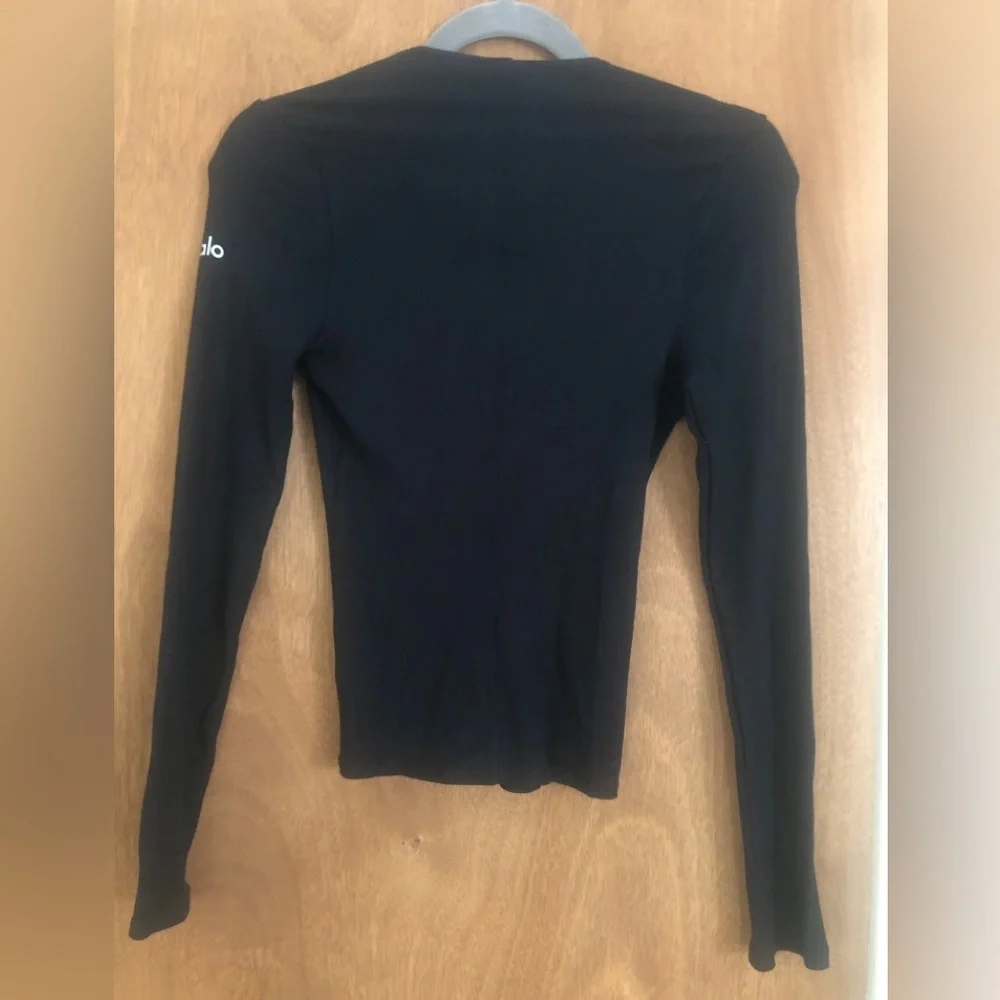ALO Yoga Ribbed Mesmerize Long Sleeve Black Size S - Picture 2 of 6